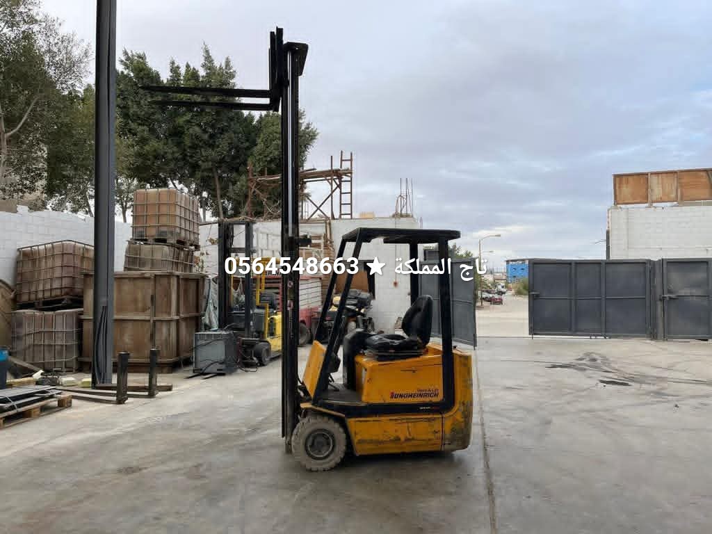 Forklift for rent in Dammam | accident - image 4