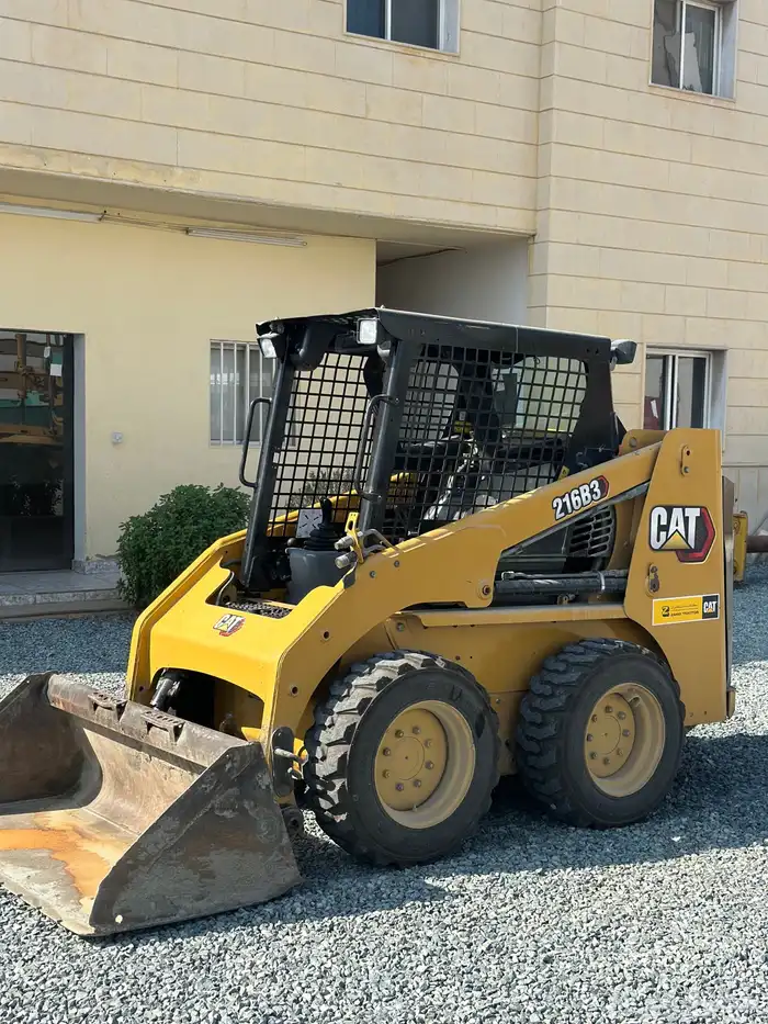 Bobcat S590 Capacity 998 kg