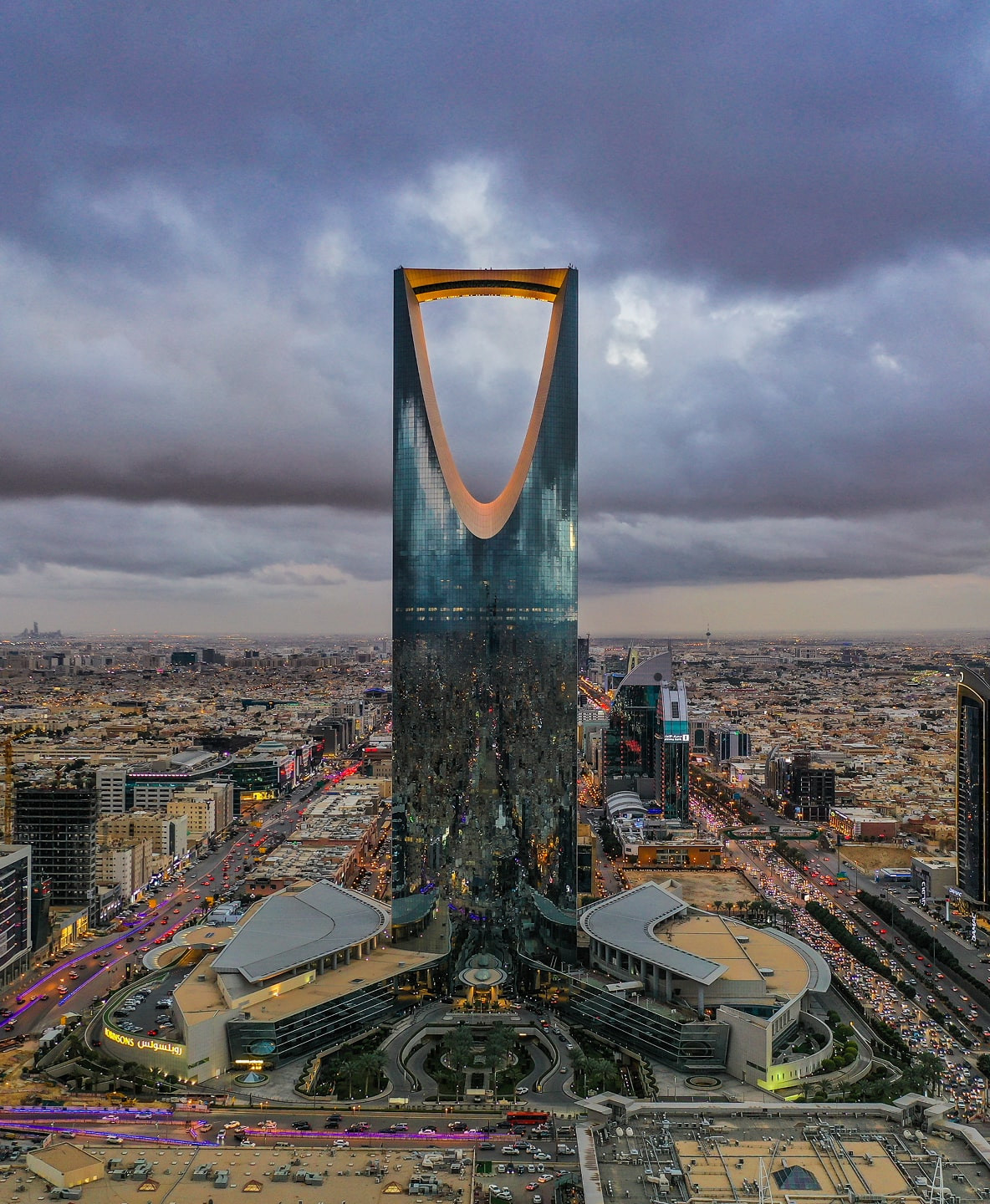 Kingdom Tower Maintenance Equipment – Riyadh